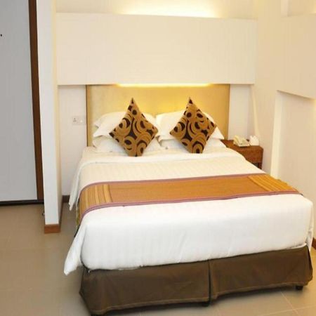 The Rgn City Lodge Yangon Extérieur photo