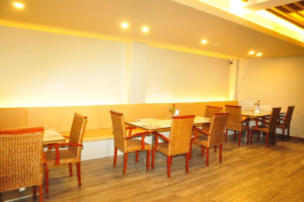The Rgn City Lodge Yangon Extérieur photo