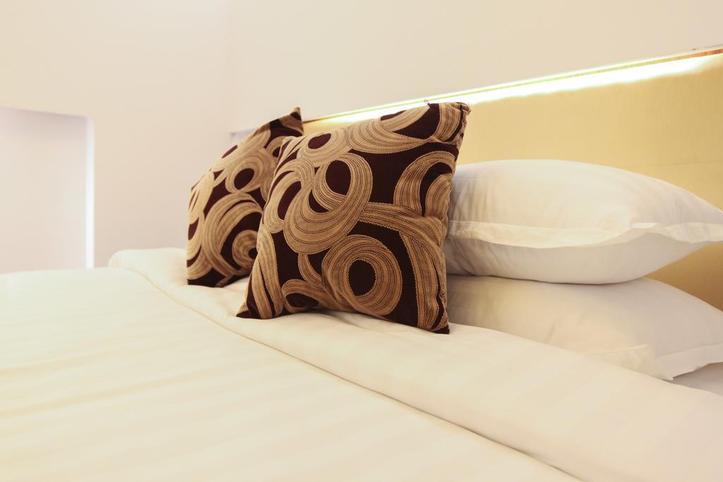 The Rgn City Lodge Yangon Extérieur photo