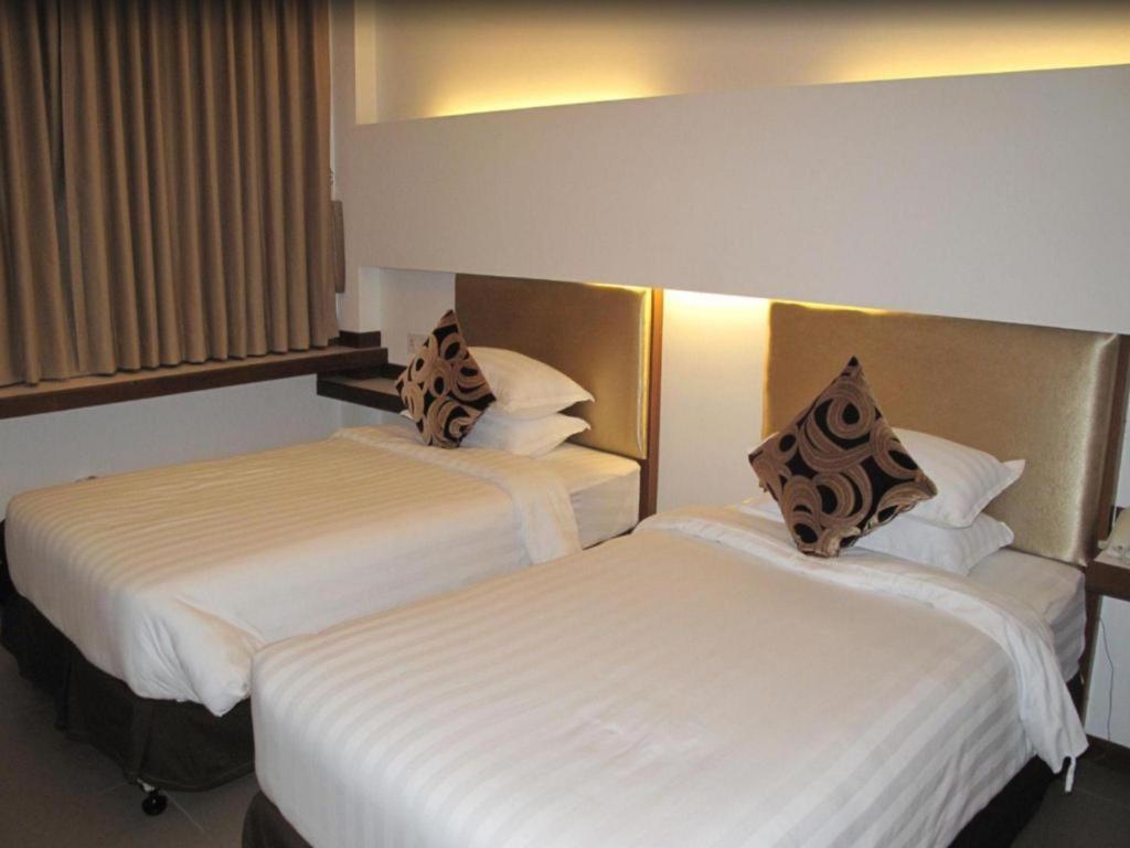 The Rgn City Lodge Yangon Extérieur photo
