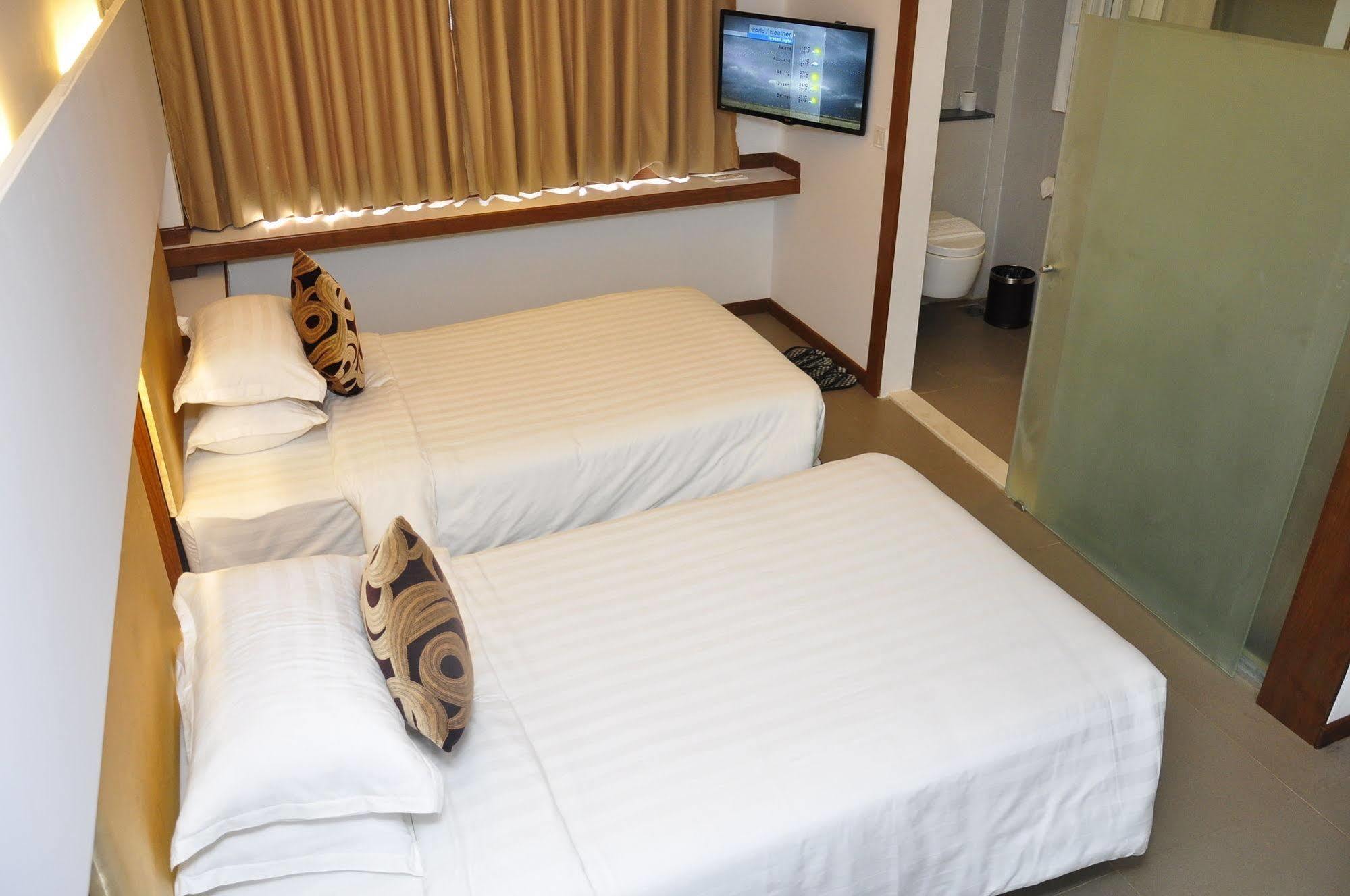 The Rgn City Lodge Yangon Extérieur photo